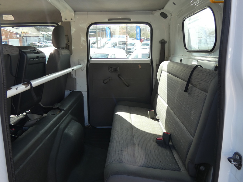 Nissan 2013 63 NISSAN CABSTAR 2.5DCI 35.14 CREW CAB 3.5M DROPSIDE PICKUP EX COUNCIL