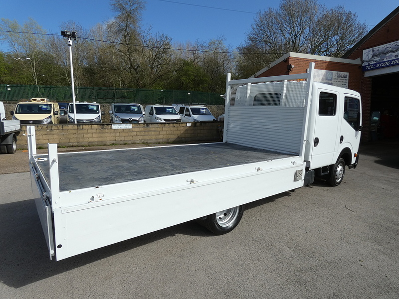 Nissan 2013 63 NISSAN CABSTAR 2.5DCI 35.14 CREW CAB 3.5M DROPSIDE PICKUP EX COUNCIL