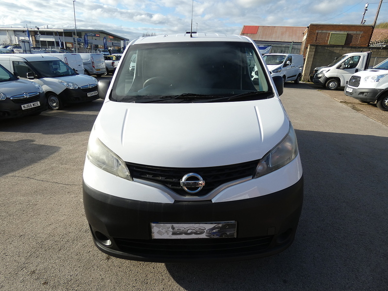 Nissan 2015 64 NISSAN NV200 1.5DCI ACENTA PANEL VAN NICE VAN