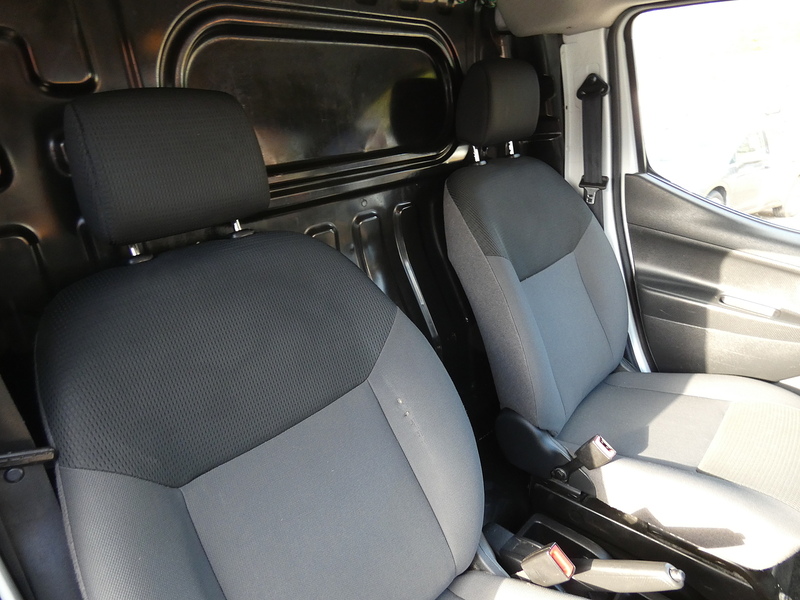 Nissan 2015 64 NISSAN NV200 1.5DCI ACENTA PANEL VAN NICE VAN