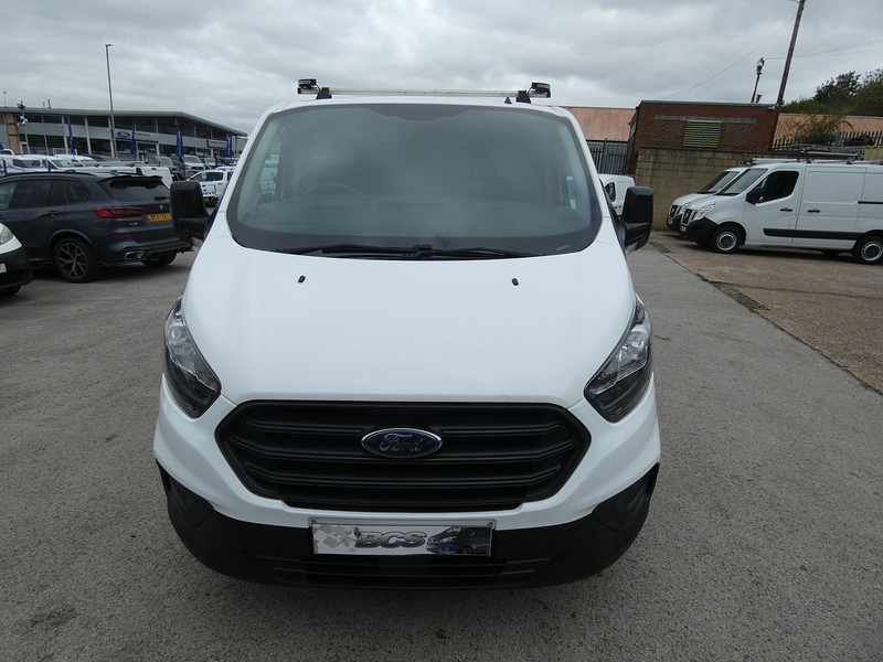Ford 2018 18 FORD TRANSIT CUSTOM 320 2.0 ECOBLUE L1H1 SWB TWIN SLD