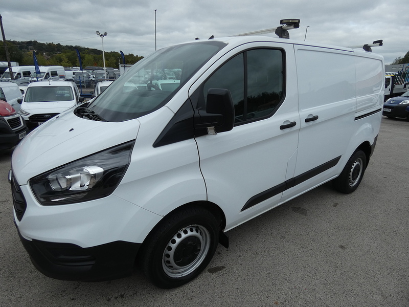 Ford 2018 18 FORD TRANSIT CUSTOM 320 2.0 ECOBLUE L1H1 SWB TWIN SLD