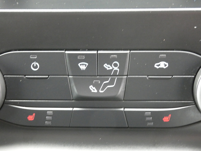 Ford 2018 18 FORD TRANSIT CUSTOM 320 2.0 ECOBLUE L1H1 SWB TWIN SLD