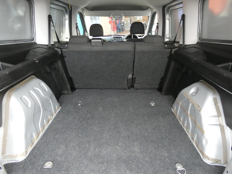 Vauxhall 2017 66 VAUXHALL COMBO L2H1 1.6 CDTI 5 SEAT CREW VAN SPORTIVE ONLY 58K