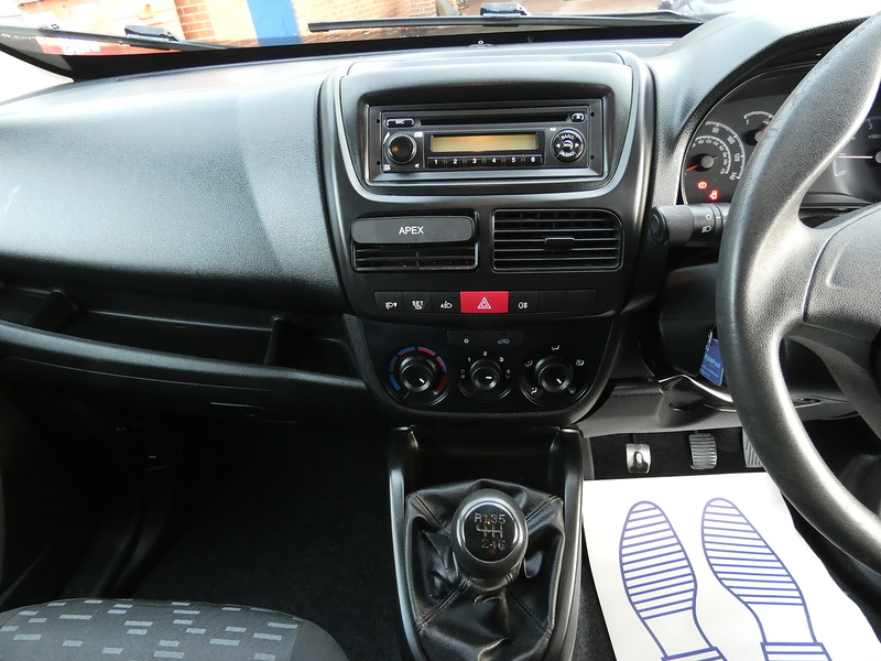 Vauxhall 2017 66 VAUXHALL COMBO L2H1 1.6 CDTI 5 SEAT CREW VAN SPORTIVE ONLY 58K