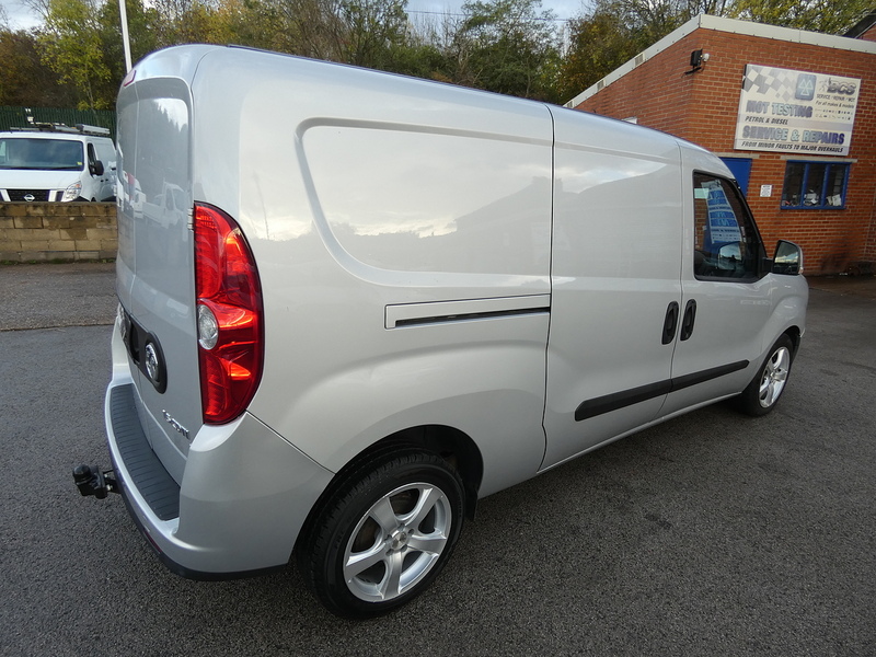 Vauxhall 2017 66 VAUXHALL COMBO L2H1 1.6 CDTI 5 SEAT CREW VAN SPORTIVE ONLY 58K