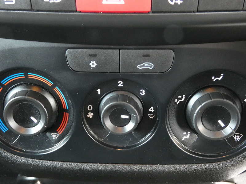 Vauxhall 2017 66 VAUXHALL COMBO L2H1 1.6 CDTI 5 SEAT CREW VAN SPORTIVE ONLY 58K