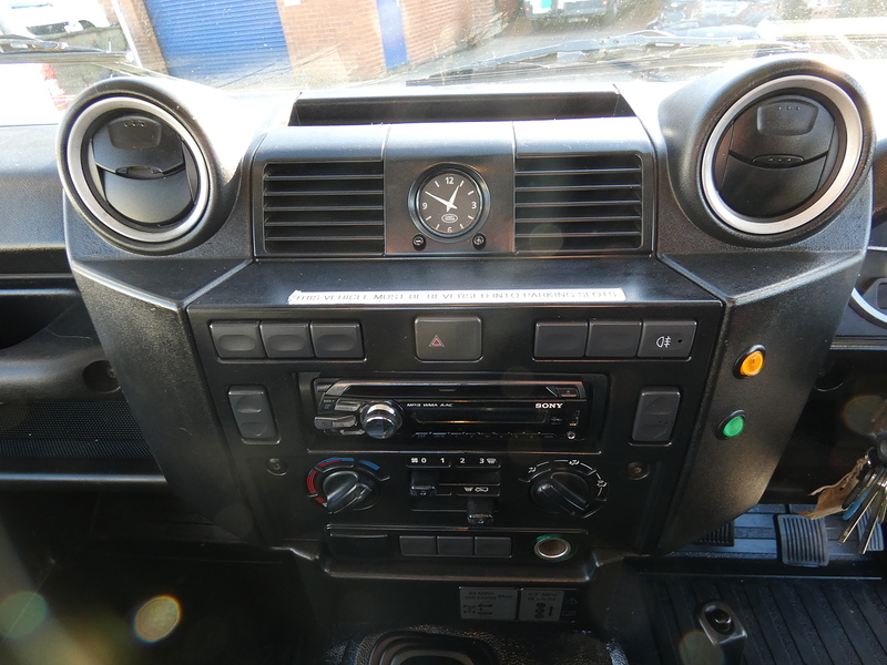 Land Rover 2010 59 LAND ROVER DEFENDER 130 HIGH SIDED TIPPER ONLY 66K CAT S REPAIRED