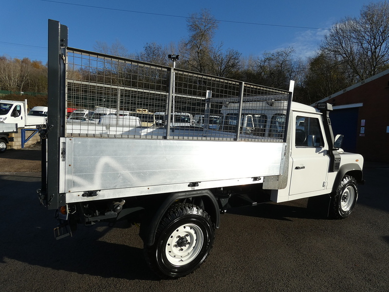 Land Rover 2010 59 LAND ROVER DEFENDER 130 HIGH SIDED TIPPER ONLY 66K CAT S REPAIRED