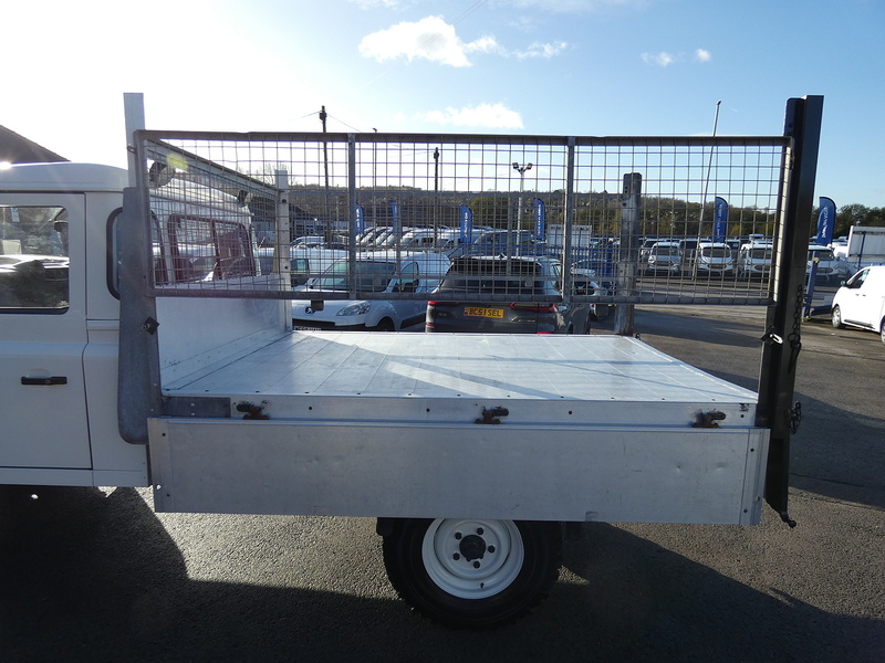Land Rover 2010 59 LAND ROVER DEFENDER 130 HIGH SIDED TIPPER ONLY 66K CAT S REPAIRED