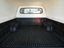 2014 64 TOYOTA HI-LUX 2.5 D-4D ACTIVE EXTENDED CAB FULL HISTORY