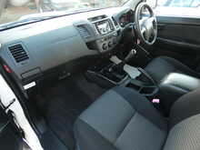 2014 64 TOYOTA HI-LUX 2.5 D-4D ACTIVE EXTENDED CAB FULL HISTORY