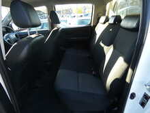 2014 64 TOYOTA HI-LUX 2.5 D-4D ACTIVE EXTENDED CAB FULL HISTORY