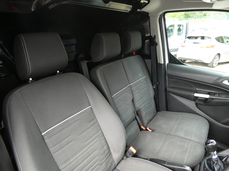 Ford 2015 15 FORD TRANSIT CONNECT 1.6TDCI 200 LIMITED L1H1 STUNNING VAN BIG SPEC