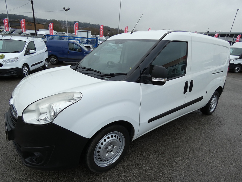 Vauxhall 2014 64 VAUXHALL COMBO 1.6 CDTI LWB ONE PERSON CONVERSION NO VAT