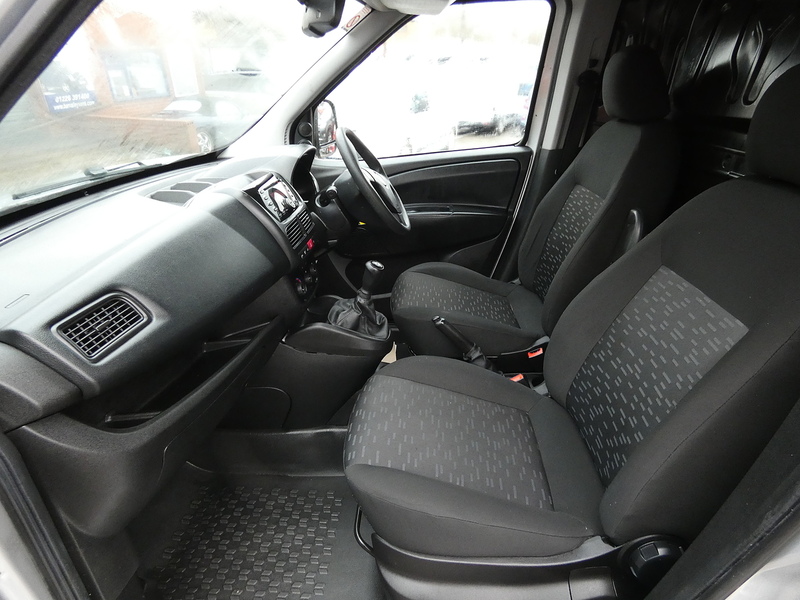 Vauxhall 2016 66 VAUXHALL COMBO 1.3 CDTI 2300 ECOFLEX TWIN SLD LWB L2 ONLY 88K