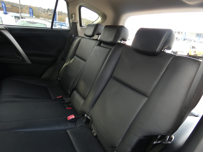 Toyota 2014 64 TOYOTA RAV4 2.0D-4D INVINCIBLE SUV ONLY 87K STUNNING THROUGHOUT