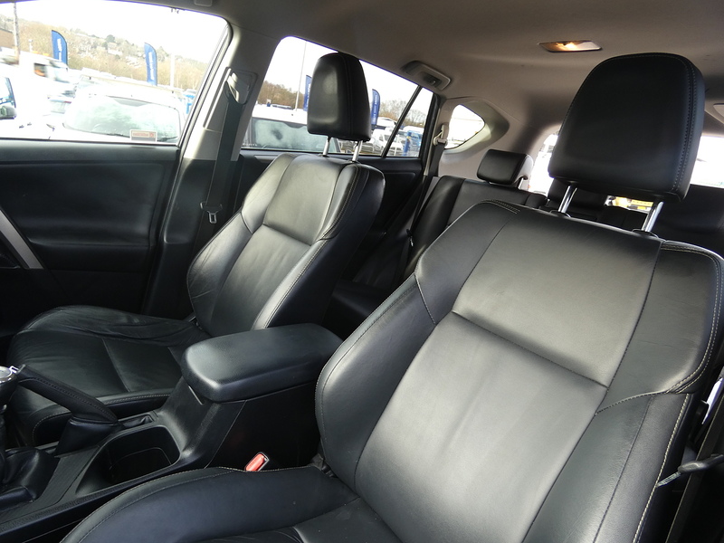 Toyota 2014 64 TOYOTA RAV4 2.0D-4D INVINCIBLE SUV ONLY 87K STUNNING THROUGHOUT