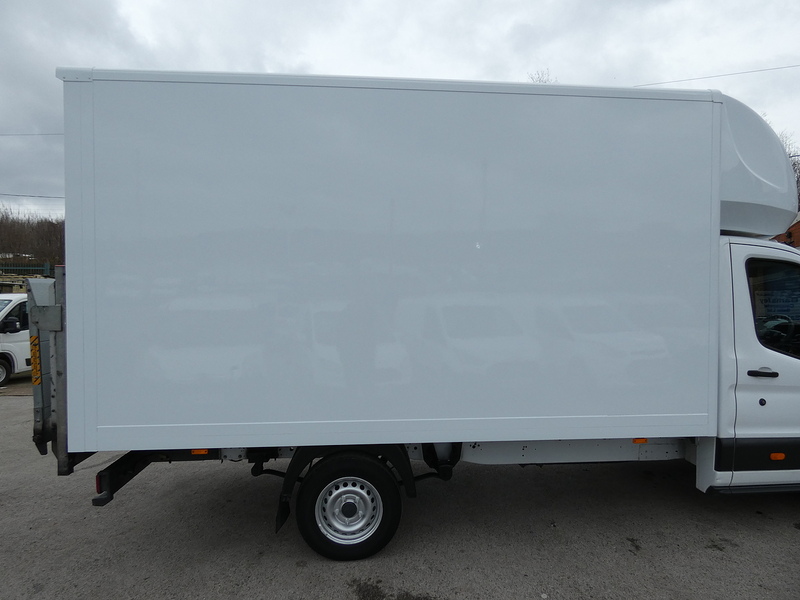 Ford 2019 19 FORD TRANSIT T350 LUTON 4M BOX VAN WITH TAIL LIFT