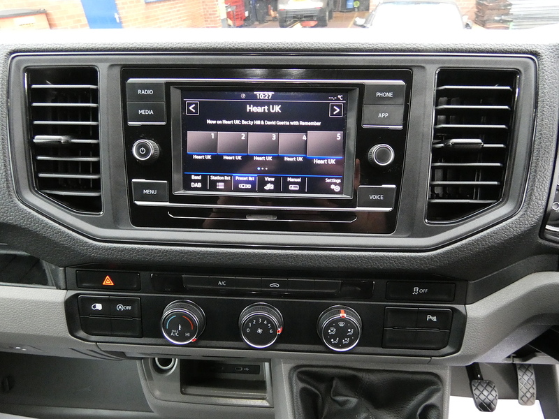 Volkswagen 2022 72 VOLKSWAGEN CRAFTER CR35 2.0TDI TRENDLINE LWB L3 STUNNING VAN