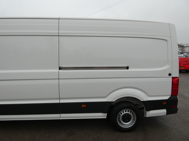 Volkswagen 2022 72 VOLKSWAGEN CRAFTER CR35 2.0TDI TRENDLINE LWB L3 STUNNING VAN