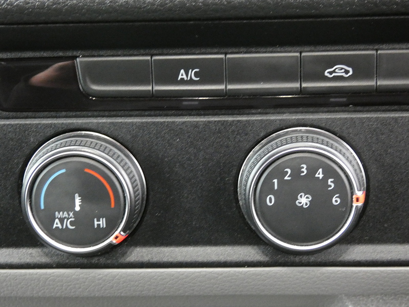 Volkswagen 2022 72 VOLKSWAGEN CRAFTER CR35 2.0TDI TRENDLINE LWB L3 STUNNING VAN