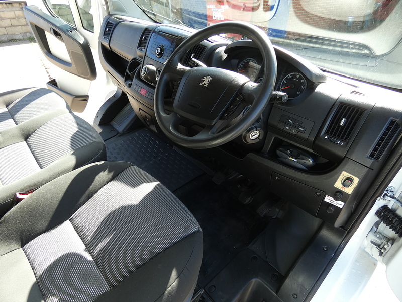 Peugeot 2014 14 PEUGEOT BOXER 2.2HDI 335 LUTON WITH TAIL LIFT 3.8M BODY ONLY 94K