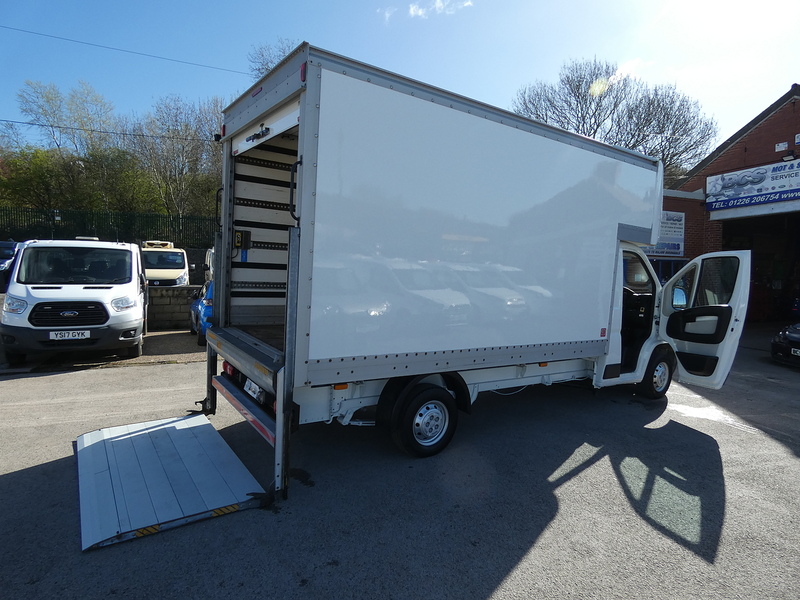 Peugeot 2014 14 PEUGEOT BOXER 2.2HDI 335 LUTON WITH TAIL LIFT 3.8M BODY ONLY 94K