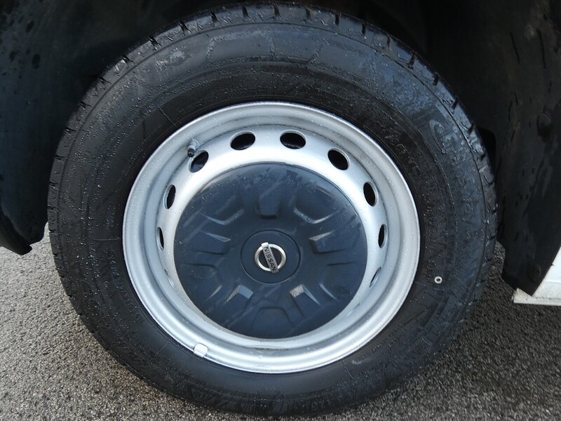 Nissan 2018 18 NISSAN NV400 2.3DCI SE L1H1 SWB WITH TOW BAR NO VAT