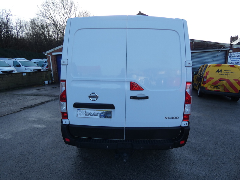 Nissan 2018 18 NISSAN NV400 2.3DCI SE L1H1 SWB WITH TOW BAR NO VAT