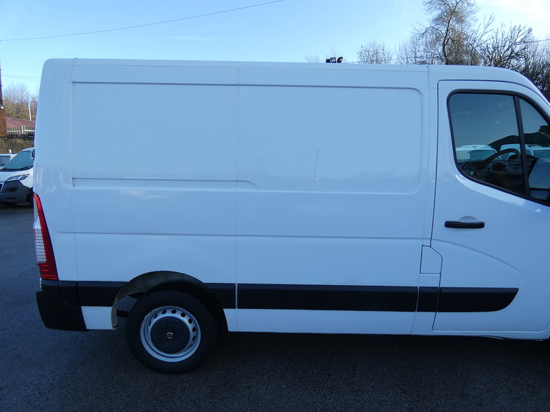 Nissan 2018 18 NISSAN NV400 2.3DCI SE L1H1 SWB WITH TOW BAR NO VAT
