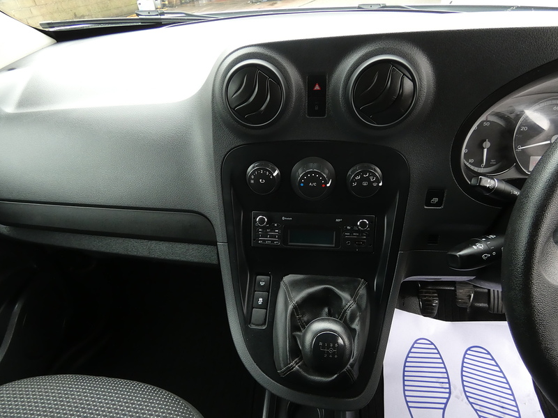 Mercedes-Benz 2018 68 MERCEDES CITAN 111 1.5DCI DOUBLE CAB CREW VAN 5 SEATER