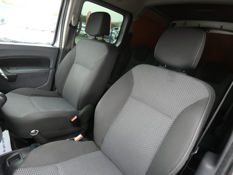 Mercedes-Benz 2018 68 MERCEDES CITAN 111 1.5DCI DOUBLE CAB CREW VAN 5 SEATER