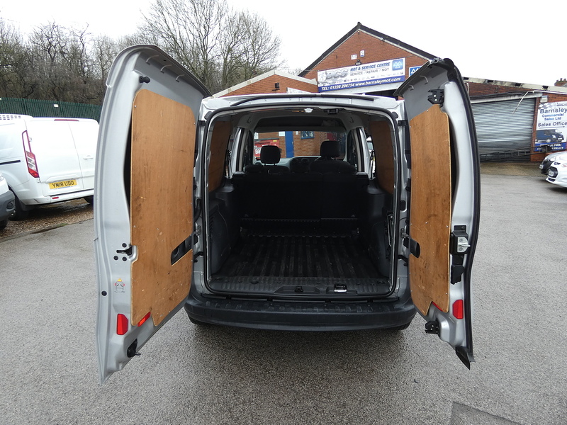 Mercedes-Benz 2018 68 MERCEDES CITAN 111 1.5DCI DOUBLE CAB CREW VAN 5 SEATER