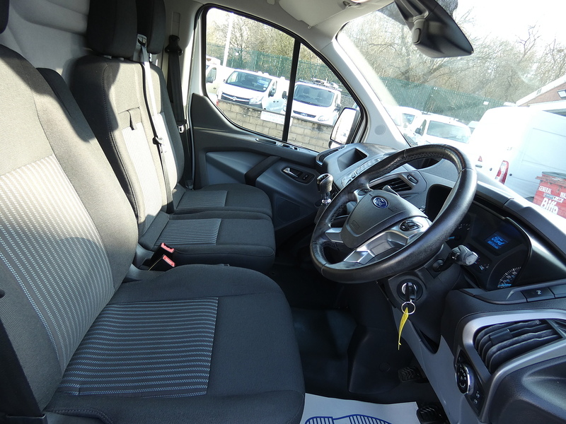 Ford 2017 17 FORD TRANSIT CUSTOM TREND 310 L1H1 FULL HISTORY EX POLICE