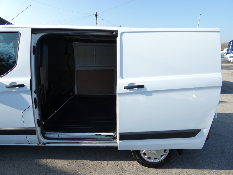 Ford 2017 17 FORD TRANSIT CUSTOM TREND 310 L1H1 FULL HISTORY EX POLICE