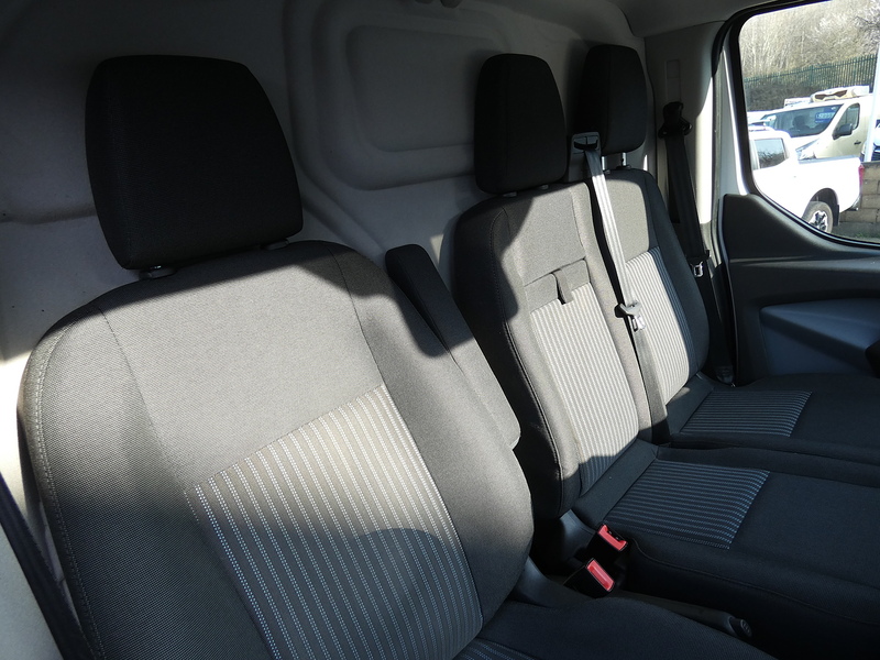 Ford 2017 17 FORD TRANSIT CUSTOM TREND 310 L1H1 FULL HISTORY EX POLICE