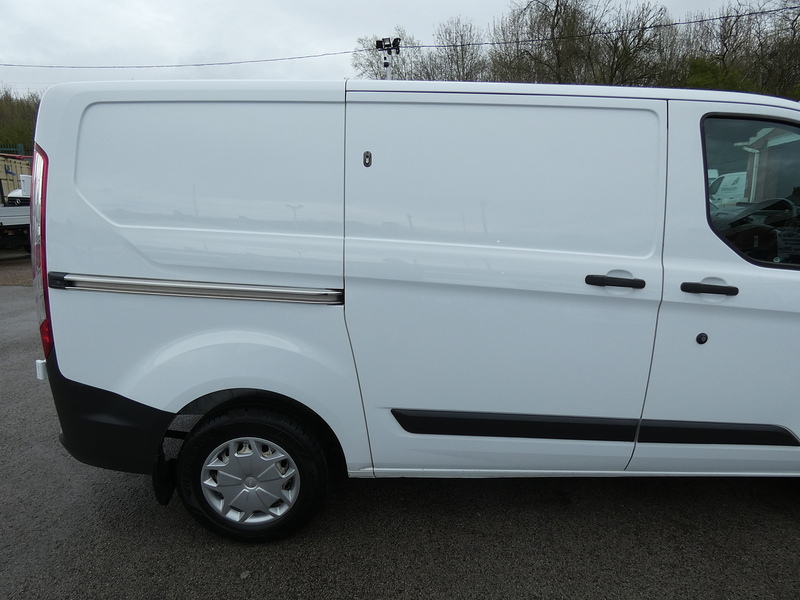 Ford 2017 17 FORD TRANSIT CUSTOM 2.0 TDCI SWB L1H1 WITH TWIN SLD
