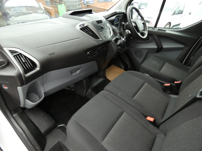 Ford 2017 17 FORD TRANSIT CUSTOM 2.0 TDCI SWB L1H1 WITH TWIN SLD