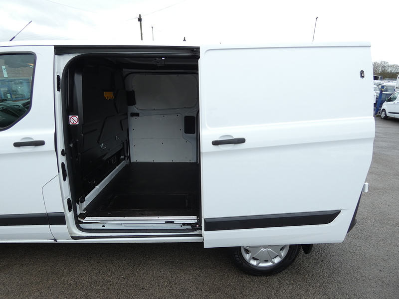 Ford 2017 17 FORD TRANSIT CUSTOM 2.0 TDCI SWB L1H1 WITH TWIN SLD