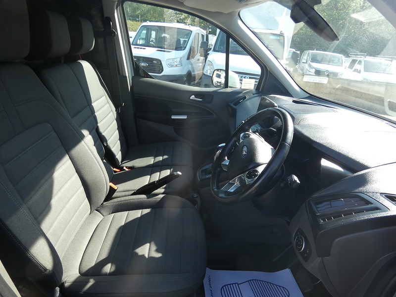 Ford 2020 69 FORD TRANSIT CONNECT 240 ECOBLUE LIMITED AUTOMATIC L2 LWB NICE SPEC