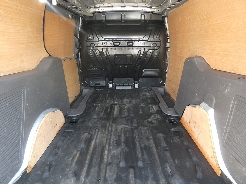Ford 2019 69 FORD TRANSIT CONNECT 240 ECOBLUE LIMITED L2 LWB FULL HISTORY