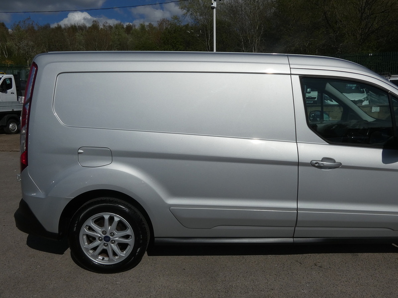 Ford 2019 69 FORD TRANSIT CONNECT 240 ECOBLUE LIMITED L2 LWB FULL HISTORY