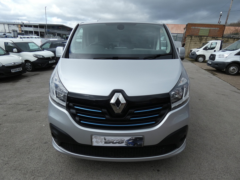 Renault 2019 19 RENAULT TRAFIC 1.6DCI SPORT LWB L2 120PS STUNNING VAN