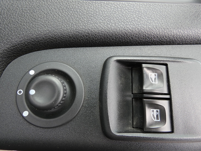 Renault 2019 19 RENAULT TRAFIC 1.6DCI SPORT LWB L2 120PS STUNNING VAN