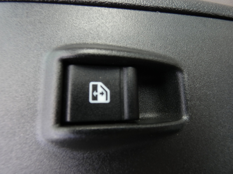 Peugeot 2020 70 PEUGEOT BOXER 2.2 BLUEHDI PROFESSIONAL L2H2 MWB ONLY 52K FSH