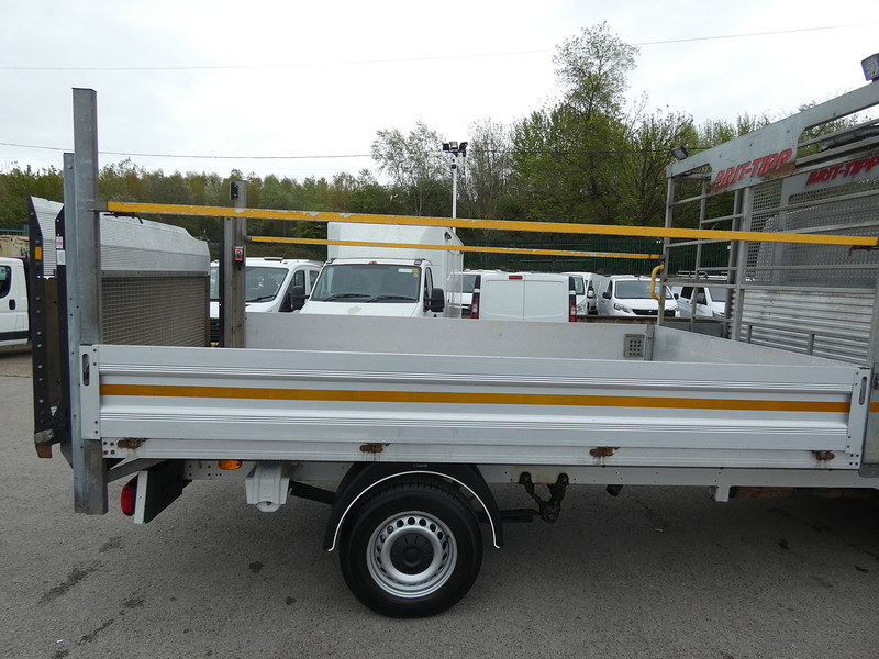 Volkswagen 2021 21 VOLKSWAGEN CRAFTER 2.0TDI CR35 STARTLINE DROPSIDE PICKUP TAIL LIFT FSH