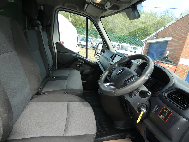 Renault 2021 21 RENAULT MASTER 2.3CDI 35 BUSINESS 4M LUTON WITH TAIL LIFT