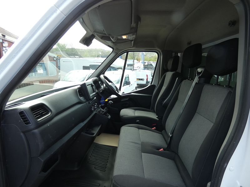Renault 2021 21 RENAULT MASTER 2.3CDI 35 BUSINESS 4M LUTON WITH TAIL LIFT