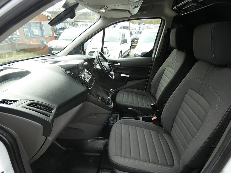 Ford 2019 69 FORD TRANSIT CONNECT 1.5 ECOBLUE 120PS LIMITED ONLY 77K NO VAT
